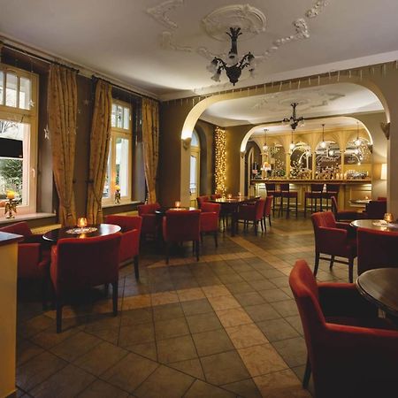 Hotel Amalia Kudowa-Zdrój Esterno foto