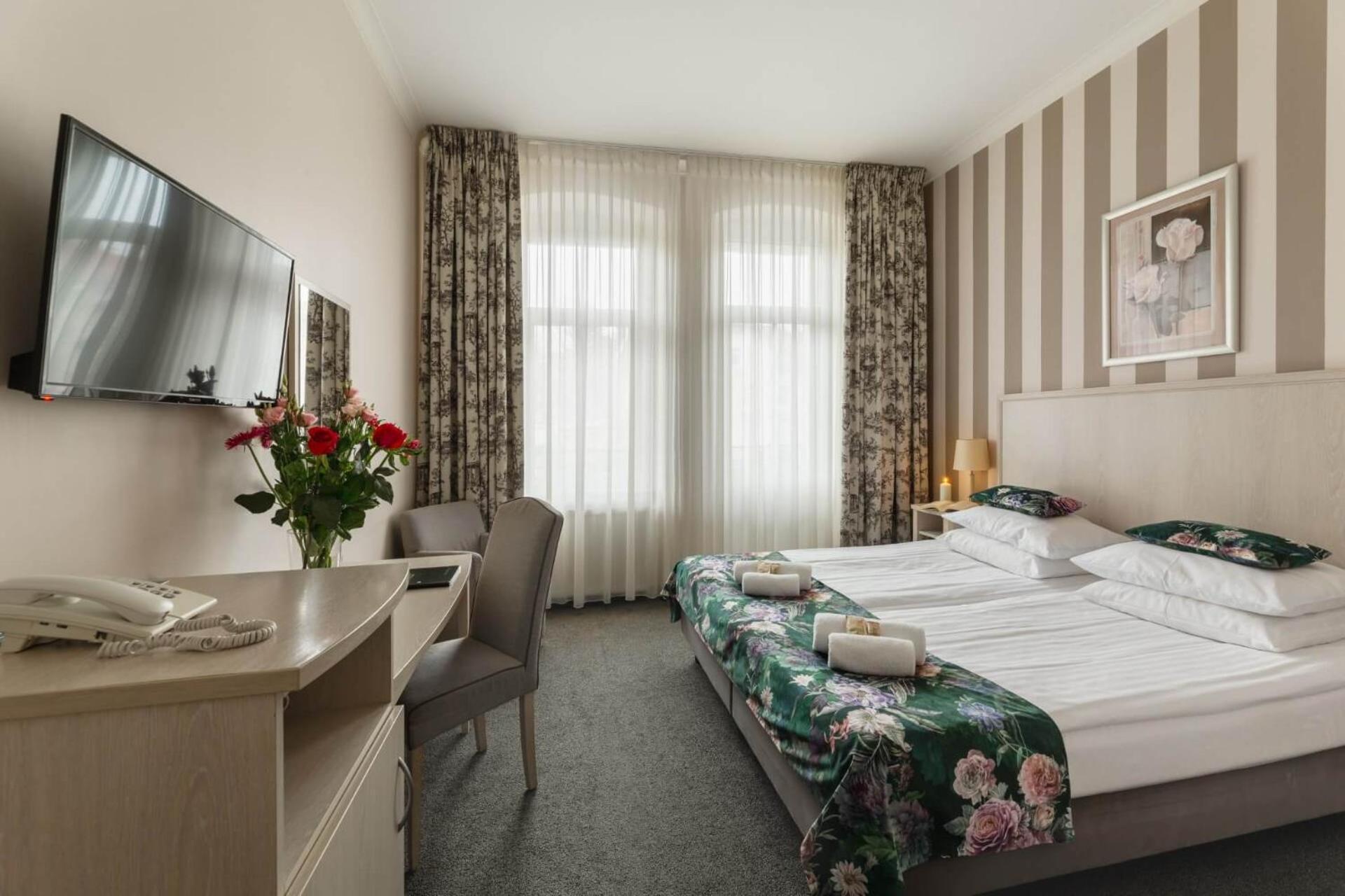 Hotel Amalia Kudowa-Zdrój Esterno foto